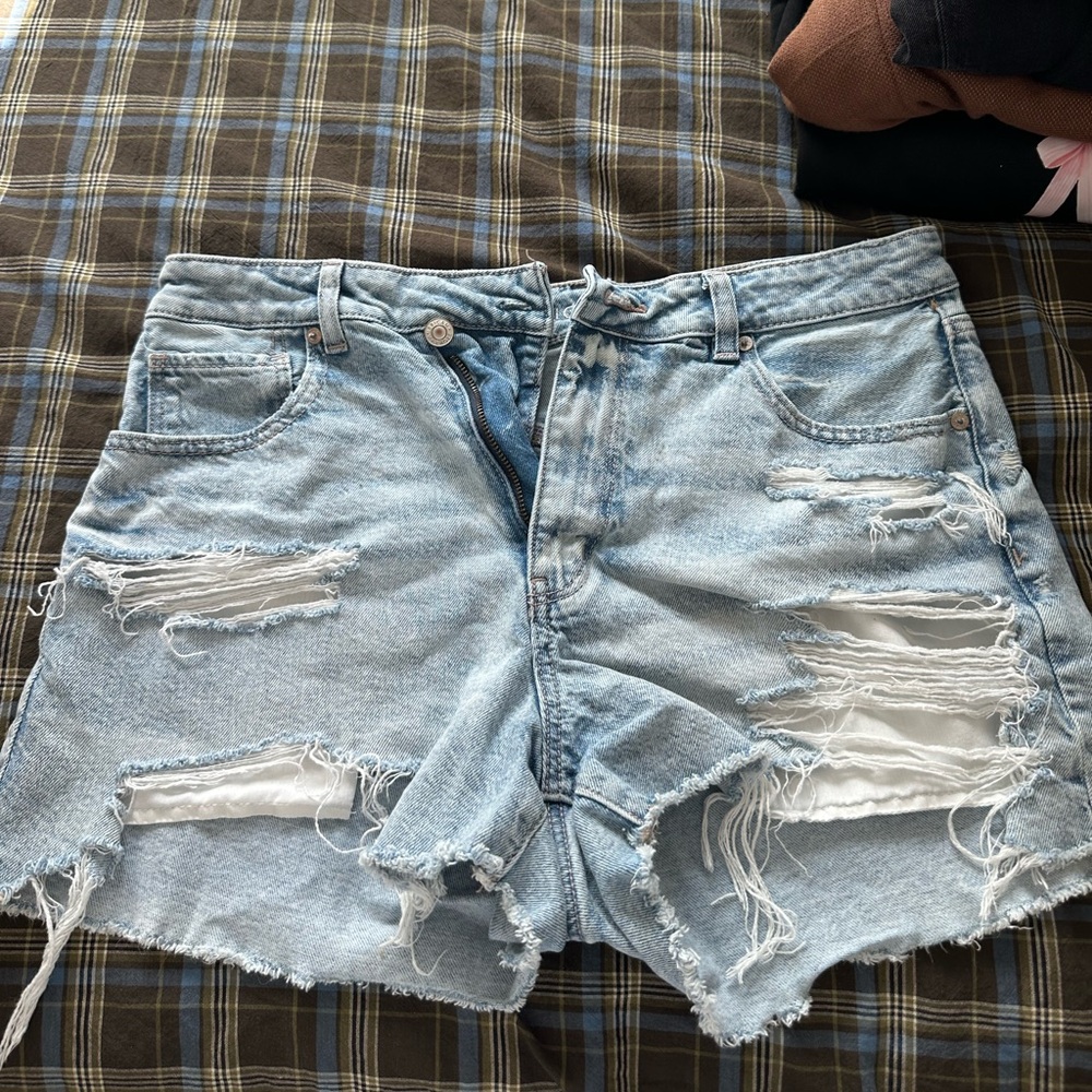 American Eagle Mom Jean Shorts